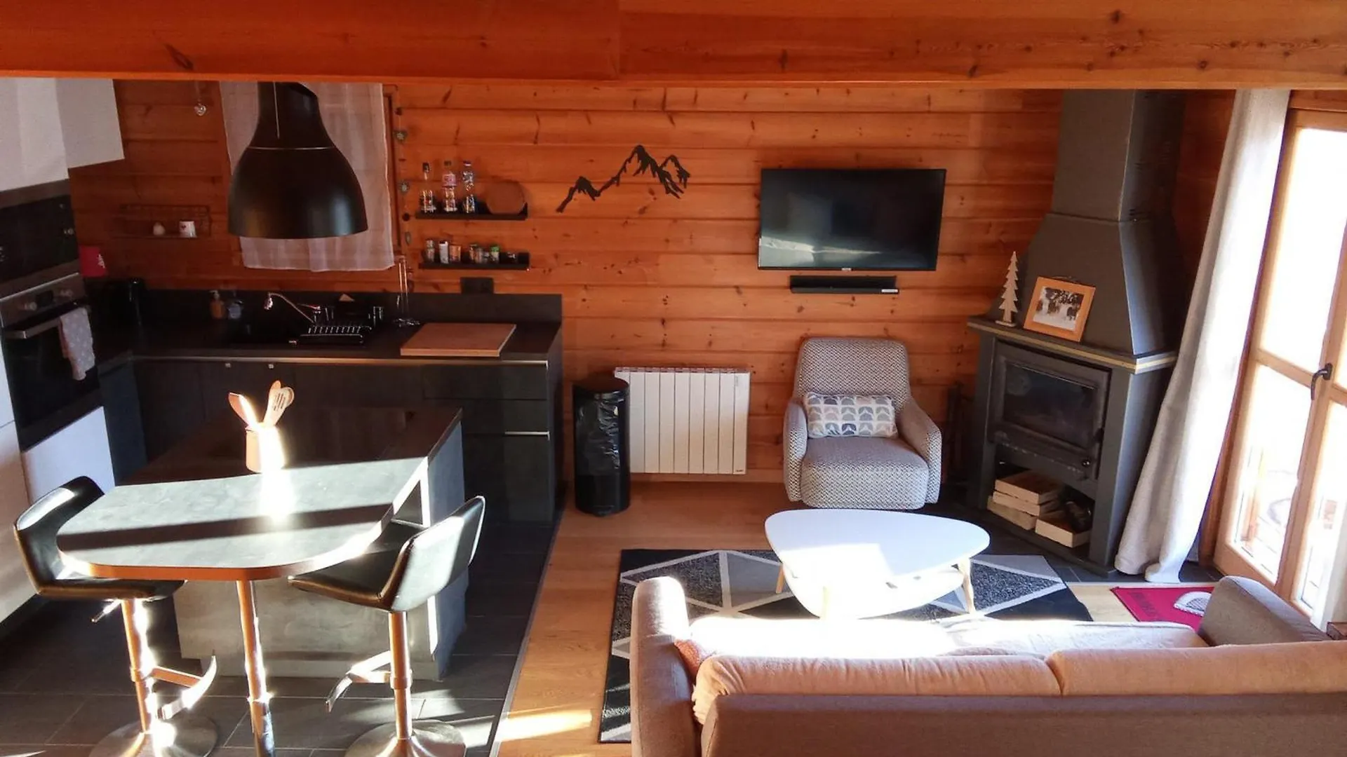 Chalet Chaleureux 8 Pers Avec Cheminee - Fr-1-504-692 La Joue du Loup